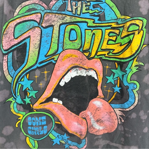 The Rolling Stones Custom Bleached Baby Tee Size Large Upcycled Music Colorful - Picture 6 of 8